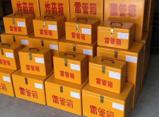 义安玻璃钢雷管箱的使用寿命一般是多少？