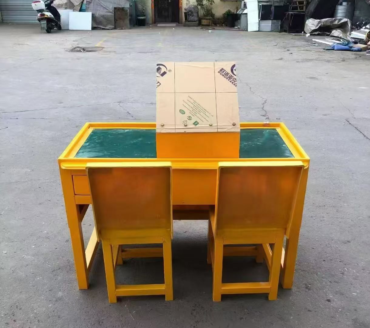 义安防静电导通桌井下煤矿火工品发放桌：危险品流转的安全守护者